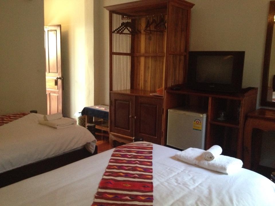 Phounsab Guesthouse Luang Prabang Exterior photo